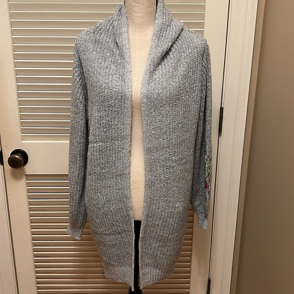 By Design Parker Hooded Cardigan in Grey Dawn, Size Medium - Picture 5 of 15